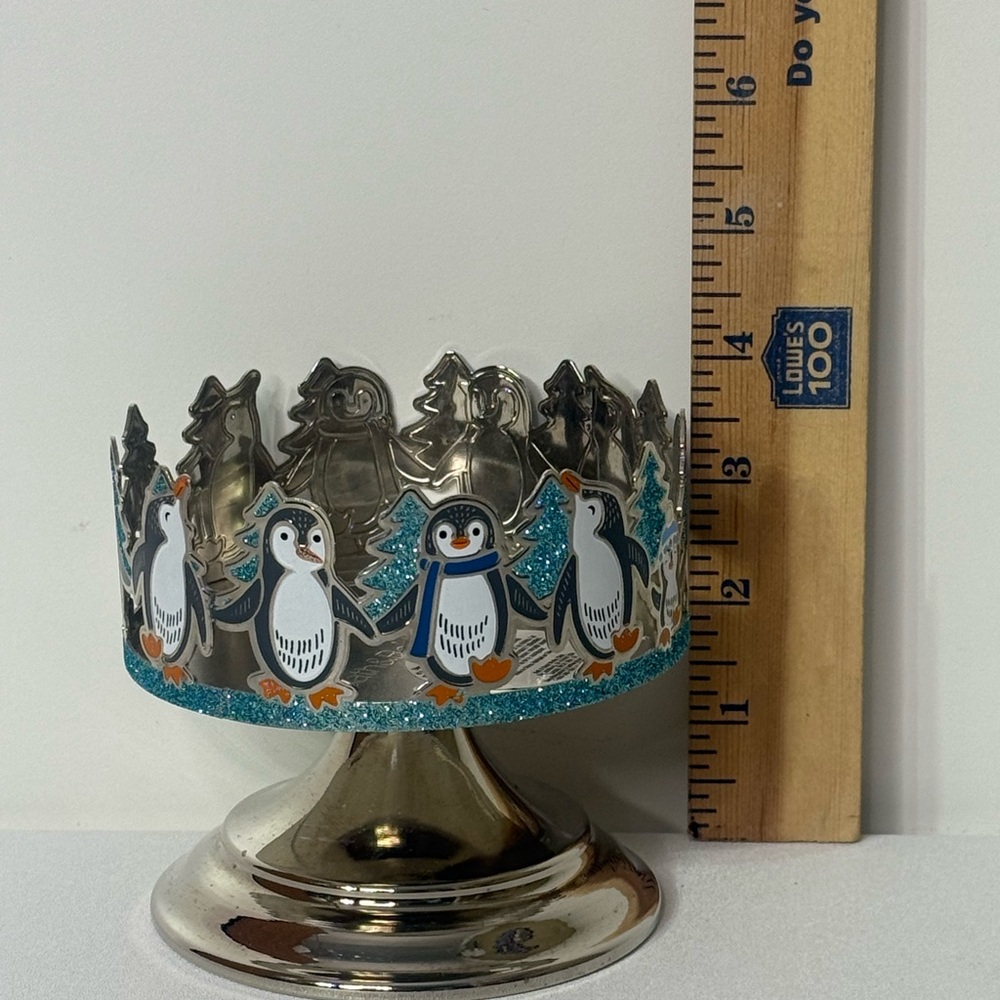 Bath &‎ Body Works Dancing Penguins Candle Holder Metal Pedestal 4" Diameter - Picture 8 of 9